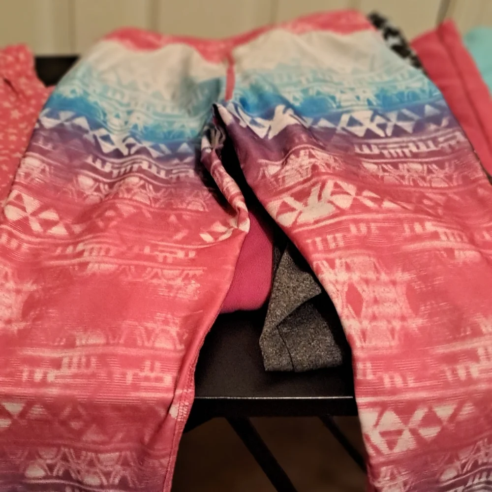 6 pair Girls' 7/8 Bottom bundle